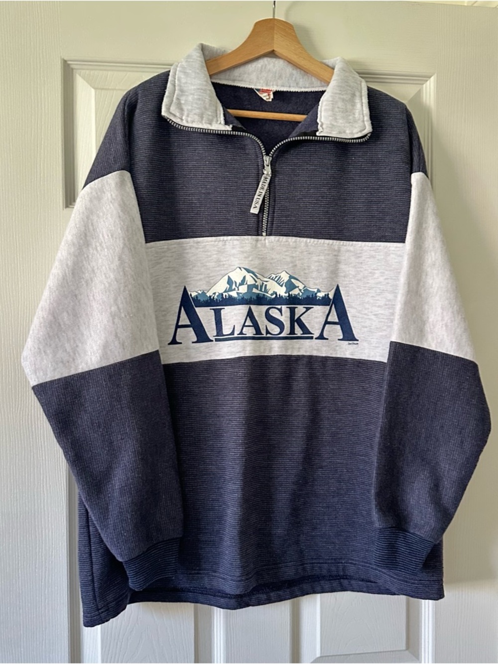 Vintage Alaska Colorblock Half-Zip Sweater in Navy and Light Gray